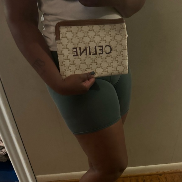 Brand Designer Clutch.. - Picture 2 of 5